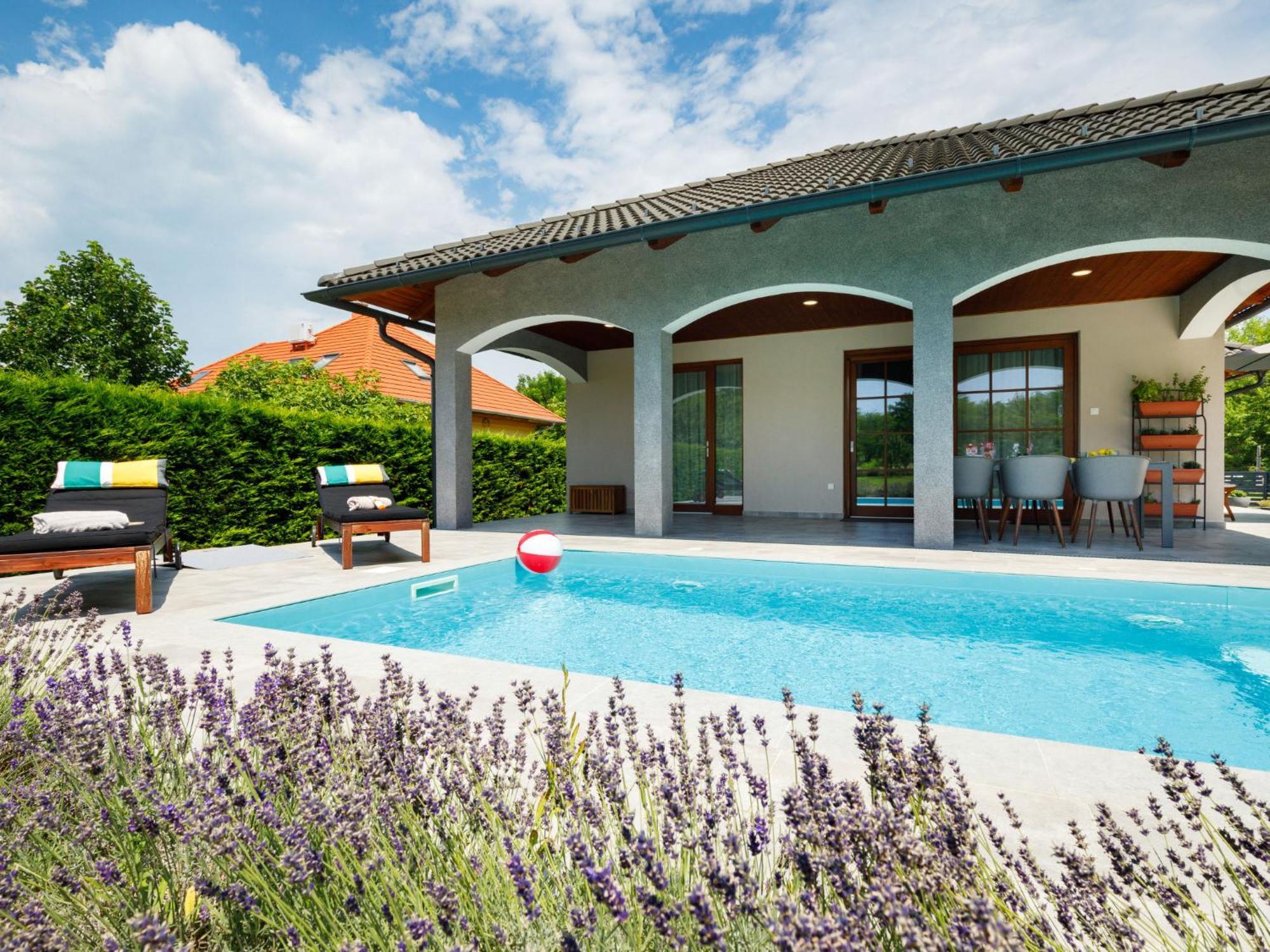 Holiday Home Villa Aschbacher Balatonszárszó Exterior foto